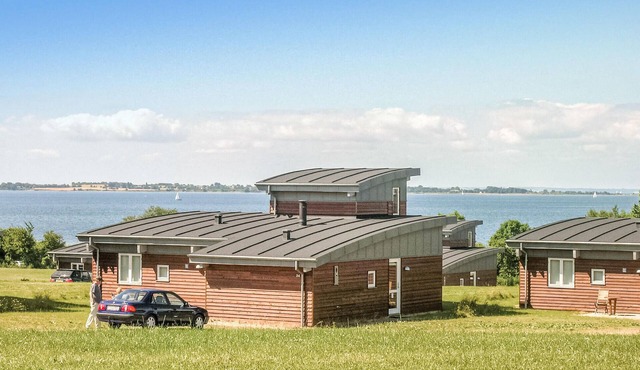 4 bedroom nice home in Faaborg