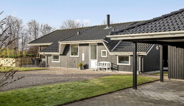 4 bedroom nice home in Otterup