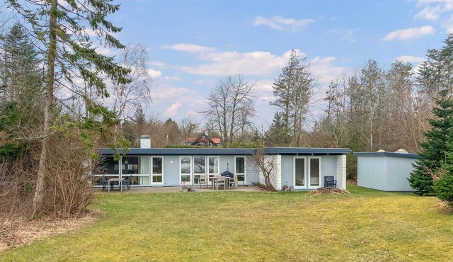 4 bedroom nice home in Thyholm