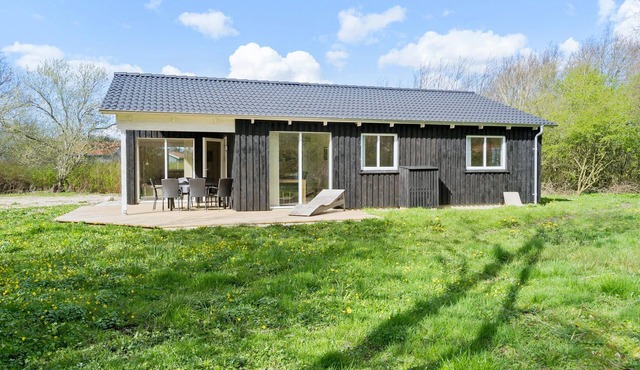 4 bedroom nice home in Vinderup