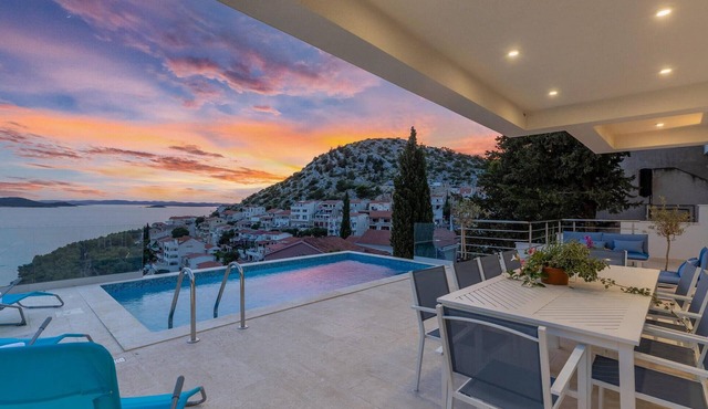 4 bedroom nice home in Drage