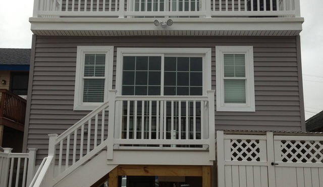 4 bedroom Ocean Block!