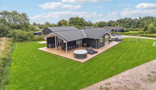 4 bedroom pet friendly home in Hadsund