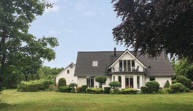 4 bedroom pet friendly home in Brande