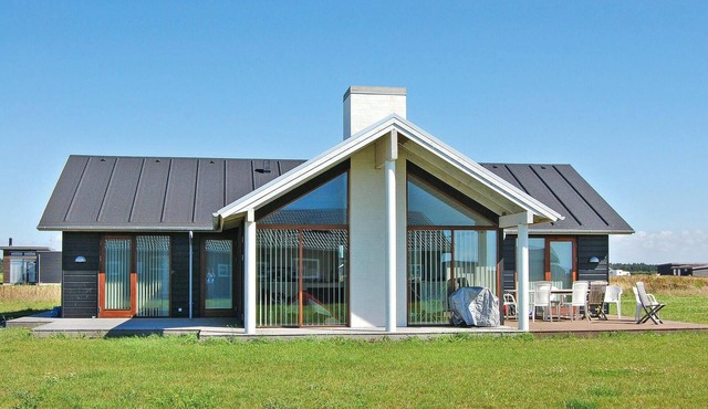 4 bedroom pet friendly home in Løkken