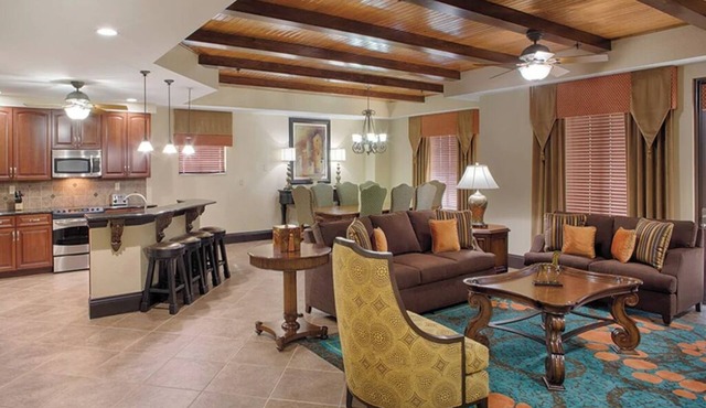 4 Bedroom Presidential Condo, Sleeps 12, on Disney Property, Bonnet Creek Resort