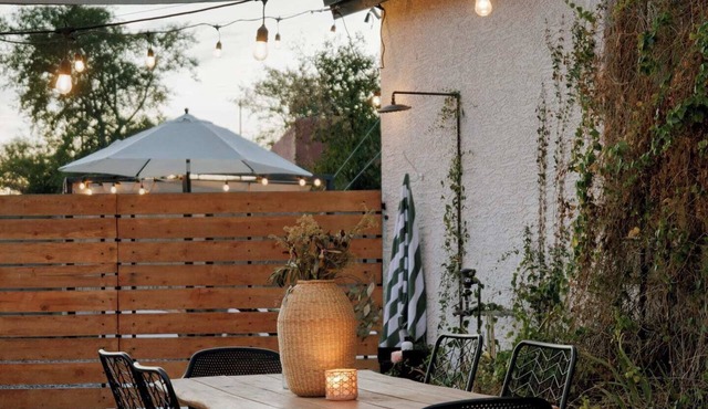 4 bedroom private retreat in the heart of downtown