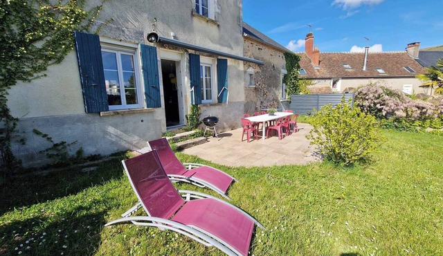 4 Bedroom Private vacation home in Reigny