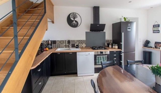 4 Bedroom Private vacation home in Thizay