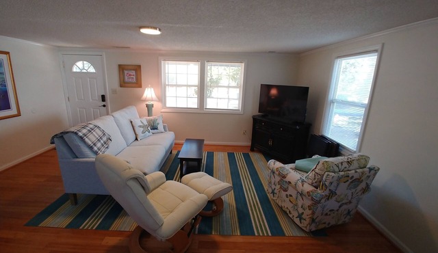 4 bedroom retreat just two blocks from ocean access. Pet-friendly!
