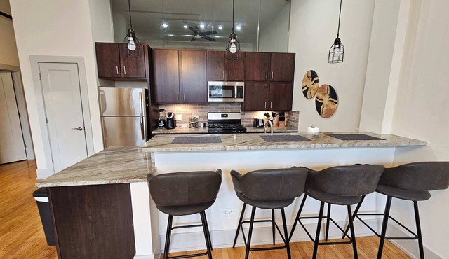 4 Bedroom, Sleeps 20 people!