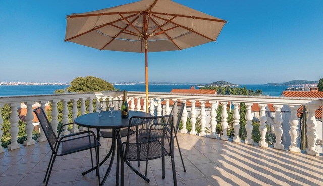 4 bedroom stunning apartment in Poljana