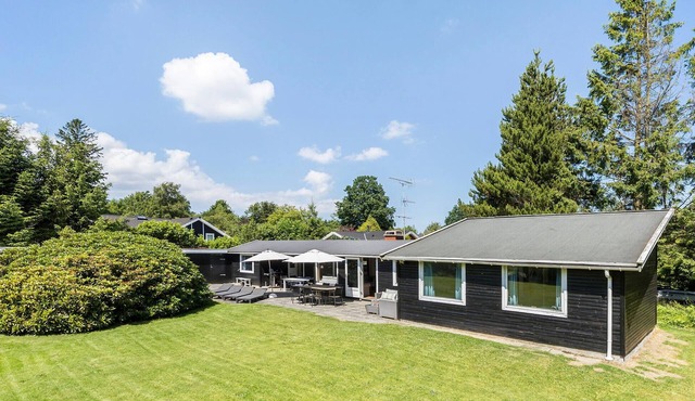 4 bedroom stunning home in Gilleleje