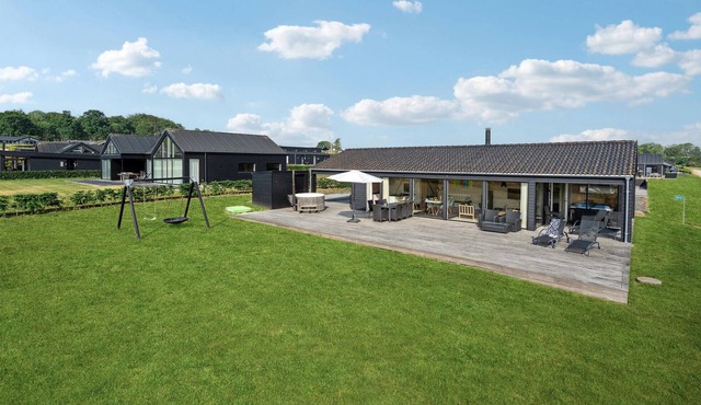 4 bedroom stunning home in Haderslev