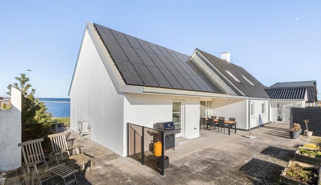 4 bedroom stunning home in Glesborg
