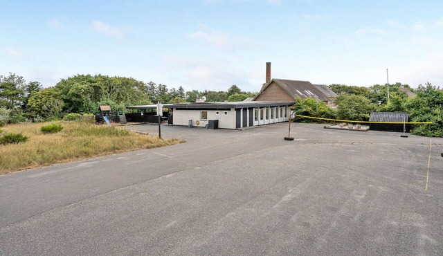 4 bedroom stunning home in Hemmet