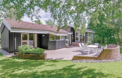 4 Bedroom Stunning Home In Gilleleje