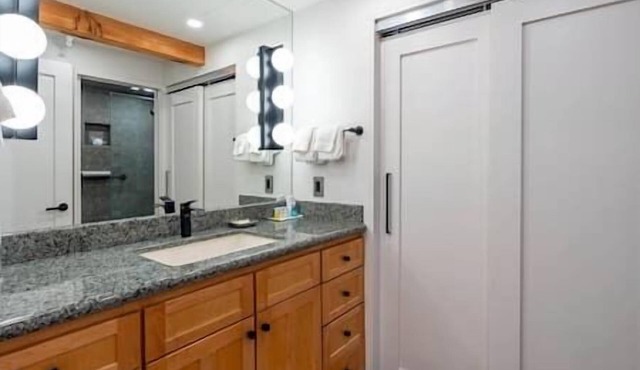 4 bedroom suite, Central, By Gondola, Pool-Hot Tub