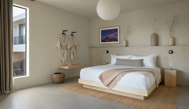 4 Bedroom Suite/Downtown Palm Springs/Beautiful Mountain view