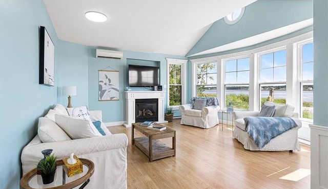 4-bedroom townhome in delightful Cocagne