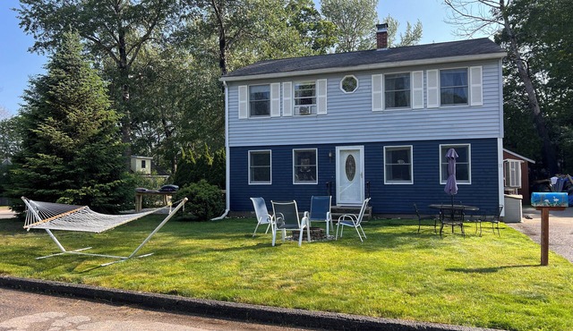4-bedroom vacation home steps to Old Orchard Beach Pier