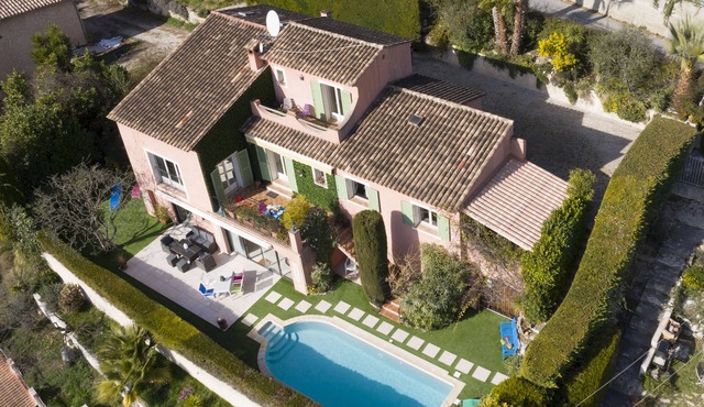 4 bedroom villa with pool 20 min from Nice