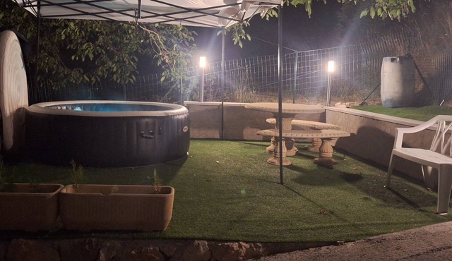 4-bedroom villa for 10 people between sea and mountains with jacuzzi and motorcycle garage