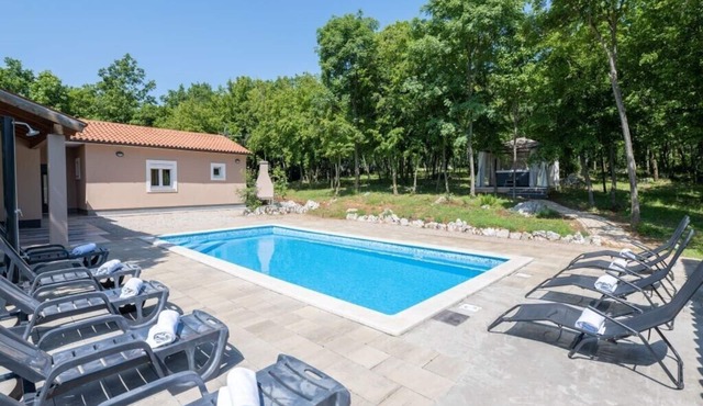 4 bedroom villa with private swimming pool , with total privacy