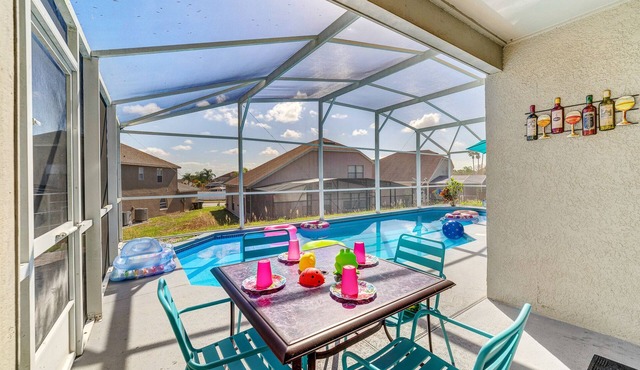 4 bedroom villa with view of Disney fireworks