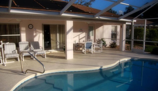 4-bedroom villa with solar heated pool
