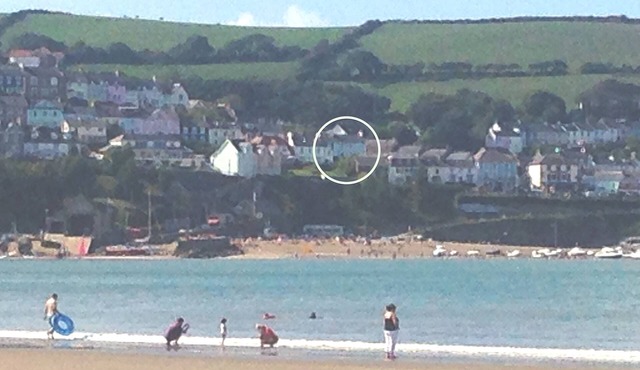 4 Bedroomed Cottage, So Close To The Beach That You Can See The Dolphins