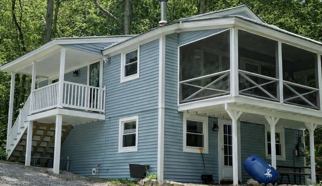 4 bedrooms 2 bath Knights Hill Association