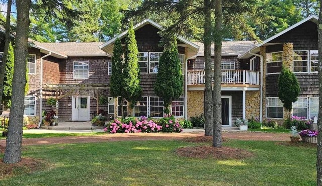 4 bedrooms, 2 bathrooms and a three-season playroom, Second-floor Unit.