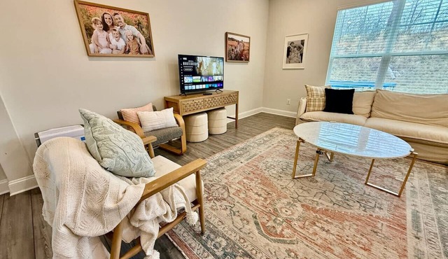 4 Bedrooms 5 Miles to High Point Furniture Market