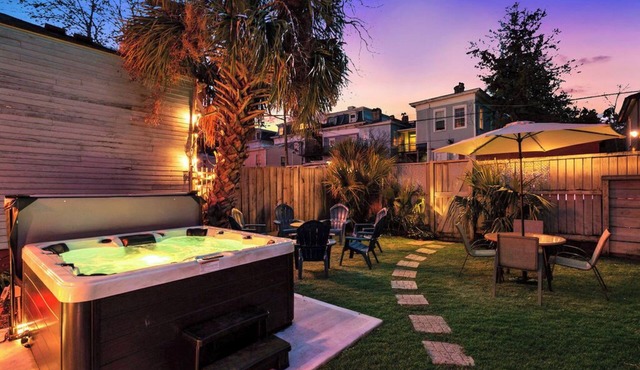 4 Bedrooms/Hot Tub/3 Parking Spaces/Luxury