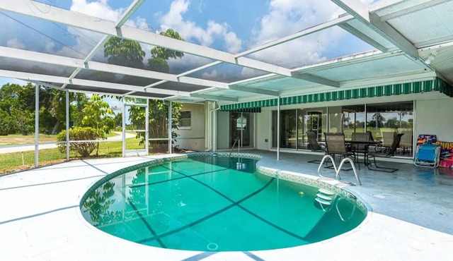 4 bedrooms sleep 8 private heated pool on golf course 4 mil to the beach