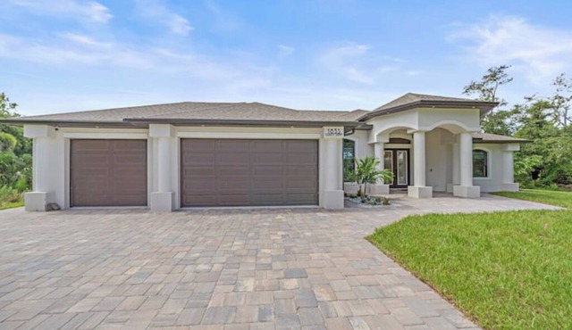 4 beds, 2 bath, heated pool full house