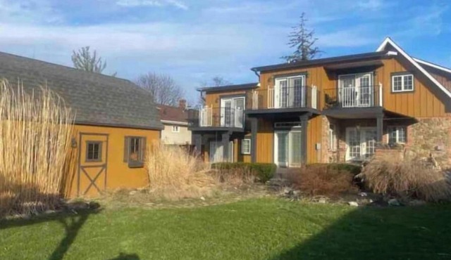 4 beds 3 bedrooms suits