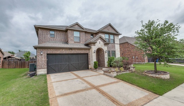 4 Beds 4 bath EV Charger, Gym, Pool table, Media, Yard, Water Filtration System.