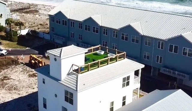 4 Beds/4Baths ROOFTOP! Gorgeous MODERN 360 degree views STEPS TO THE BEACH!