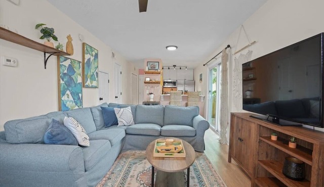 4 Blocks to Ocean Seaside Sanctuary Jax Beach