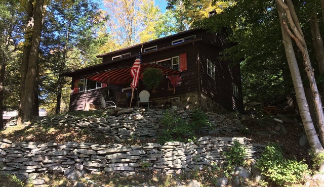 4 BR, 2 BA,WIFI,FIREPIT, FIREPLACE, GAS GRILL, SMART TV,BOAT SLIP,POOL, SLPS 9.