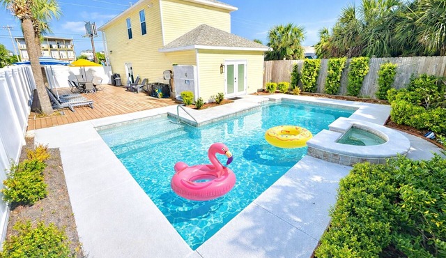 4 BR 3 BA Beach House Sleeps 10 w/HEATED POOL, Steps to Beach!