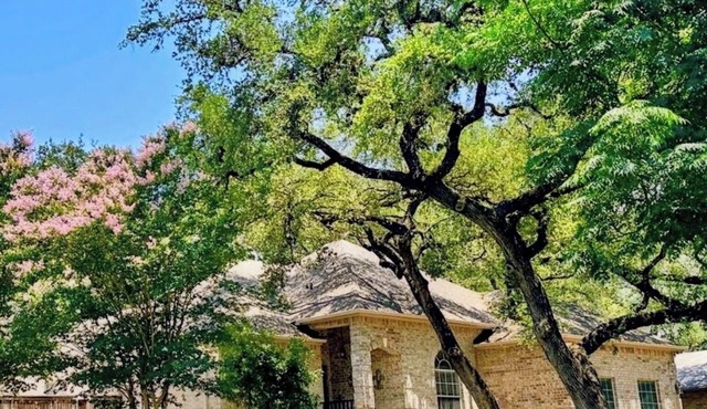 4 BR ~ 3 BTH— 2 Masters with Ensuite