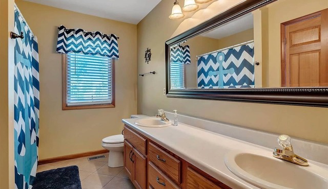 4 BR, 4 BA w/basement