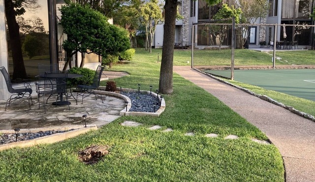 4 br 4ba Lake Travis, Austin, Lakeway and the Hills area condo available.
