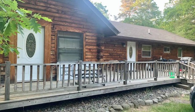 4 Br Cabin Sleeps 11, in Natl Forest, on ATV/Snowmobile trail