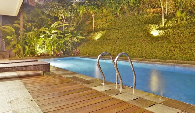 4 BR City View Villa with a private pool 2