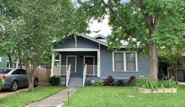 4 BR Cottage+ Bonus 1BR Casita+ Putting Green in heart of SA, near attractions!
