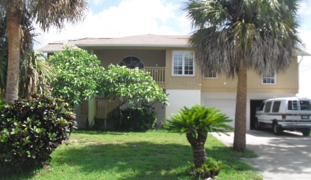 4 Br Englewood Home W/Pool & Boat Dock -with upstairs and downstairs kitchens